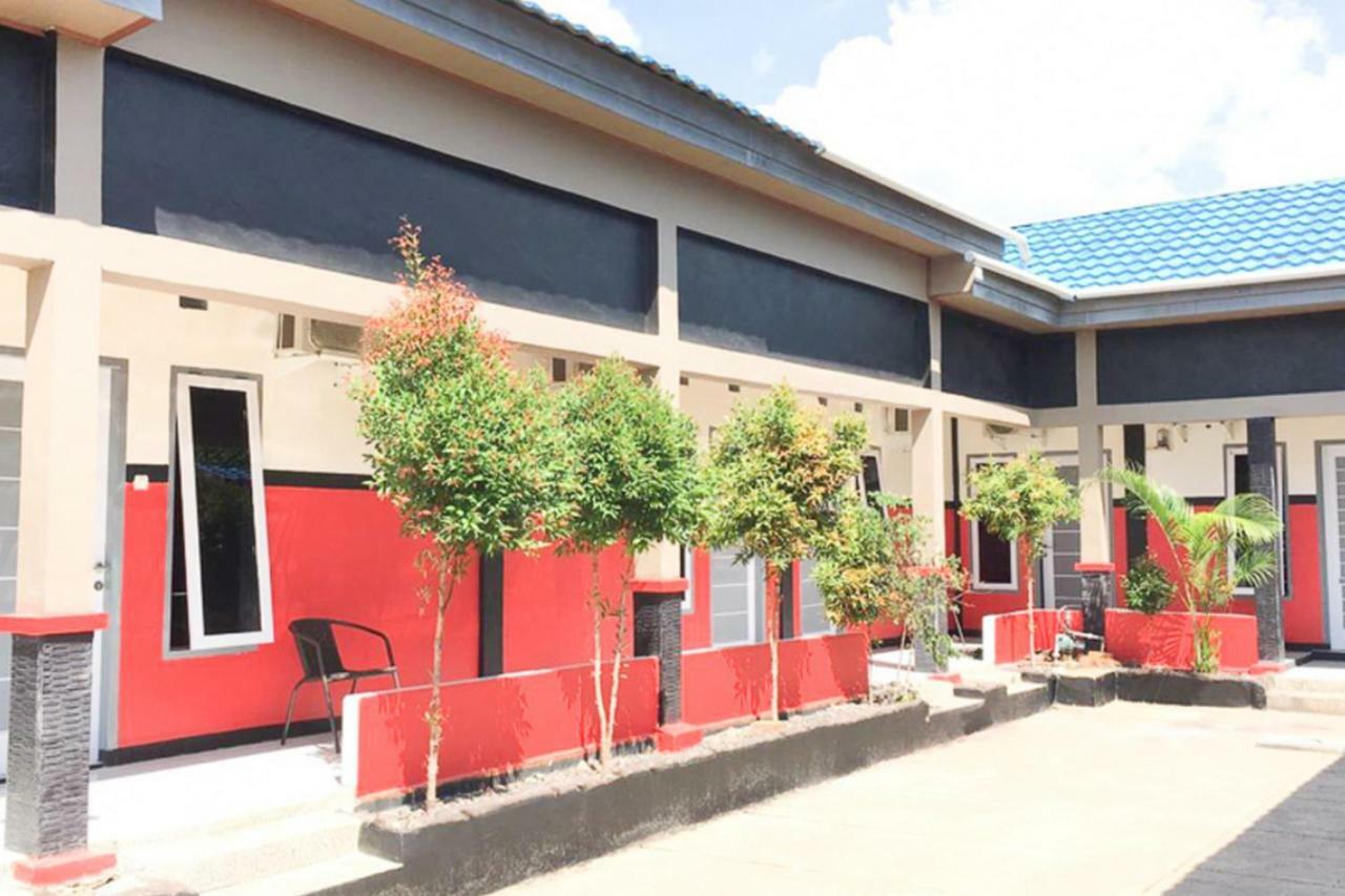 Reddoorz @ Simpang Lima Jupiter Otel Sorong Dış mekan fotoğraf